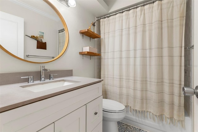 full bathroom featuring vanity, crown molding, toilet, and shower / bath combo with shower curtain