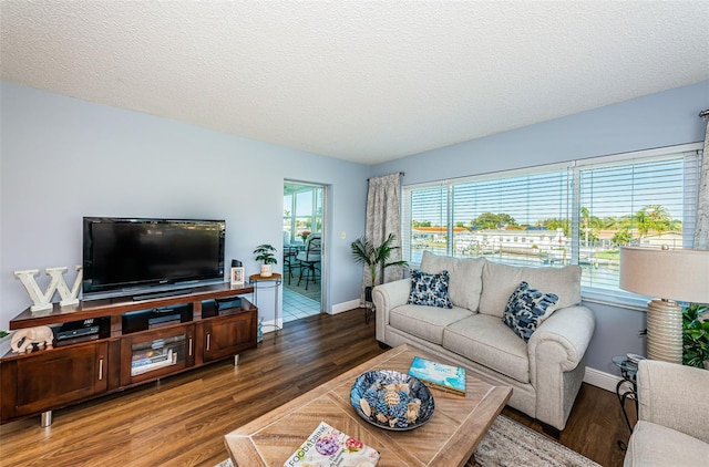 4725 Cove Cir Unit 211, Saint Petersburg, FL 33708 - photo 4