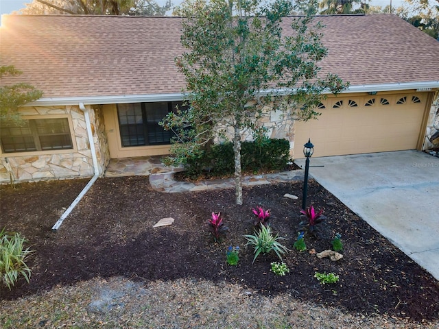 view of front of house featuring a garage