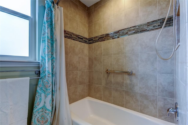 full bath with shower / bath combo with shower curtain