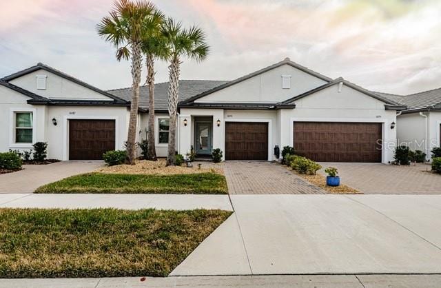 view of front of home featuring a garage