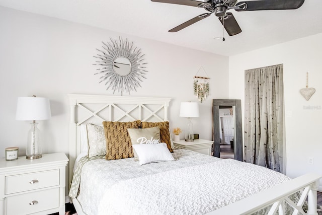 bedroom with ceiling fan