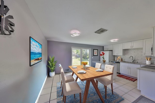 6025 Florida Cir S, Apollo Beach, FL 33572 - dining space featuring visible vents, baseboards, and light tile patterned floors