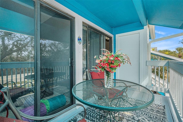 455 Alt 19 S Unit 268, Palm Harbor, FL 34683 - balcony featuring outdoor dining space