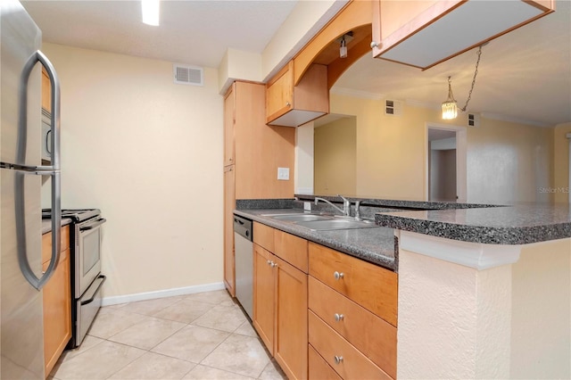 kitchen featuring stainless steel appliances, sink, light tile patterned floors, and kitchen peninsula