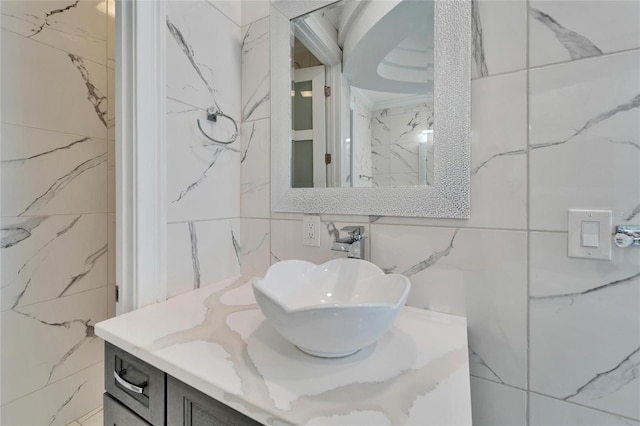 9401 93rd St, Seminole, FL 33777 - bathroom with tile walls and vanity