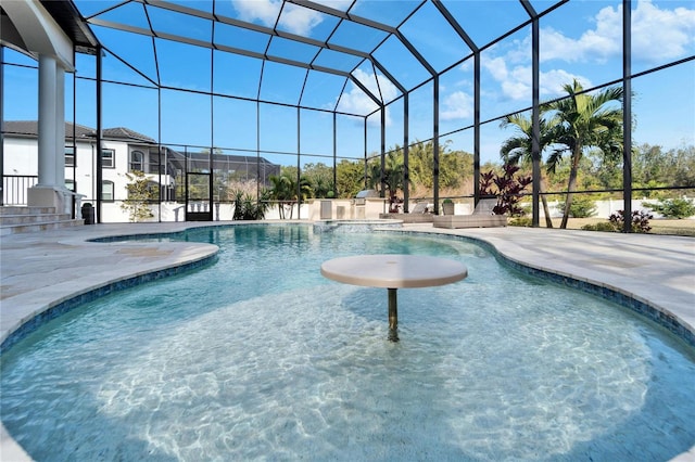 9401 93rd St, Seminole, FL 33777 - swimming pool with a patio and a lanai