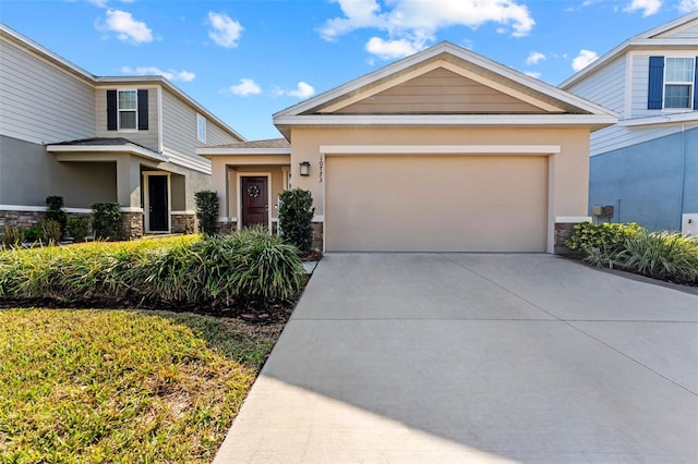 view of front of house featuring a garage