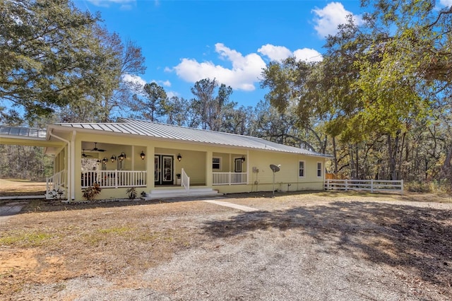 view of front of house with a porch