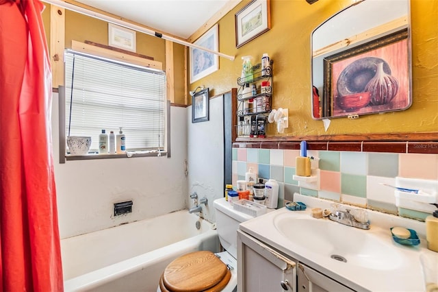 full bathroom featuring shower / tub combo with curtain, tile walls, backsplash, vanity, and toilet