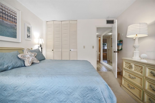 bedroom featuring a closet