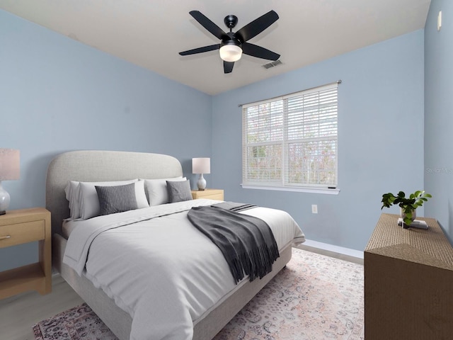 bedroom featuring ceiling fan