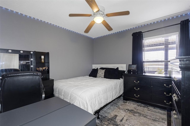 bedroom featuring ceiling fan