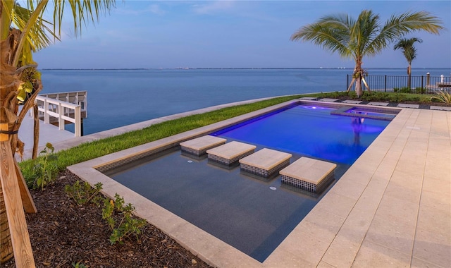 2081 Michigan Ave NE, Saint Petersburg, FL 33703 - photo 1