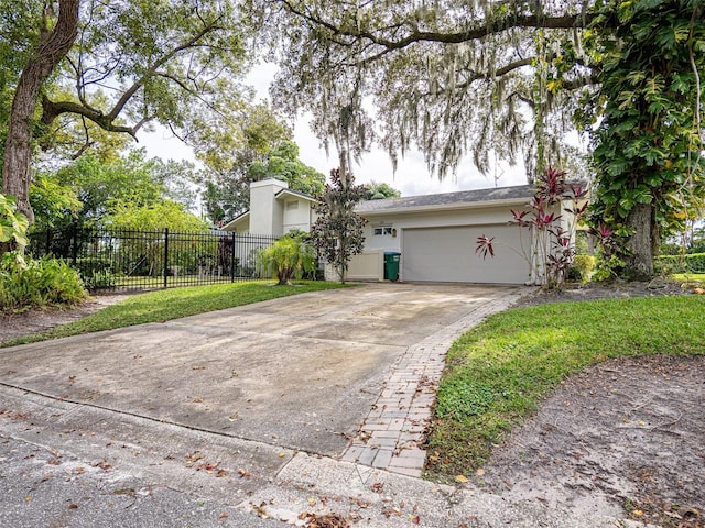 view of front facade featuring a garage