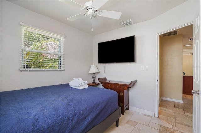 bedroom with ceiling fan