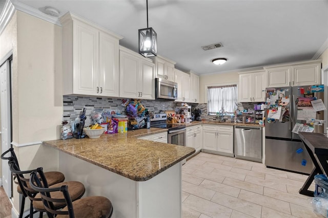 651 SW Blvd N, Saint Petersburg, FL 33703 - photo 8