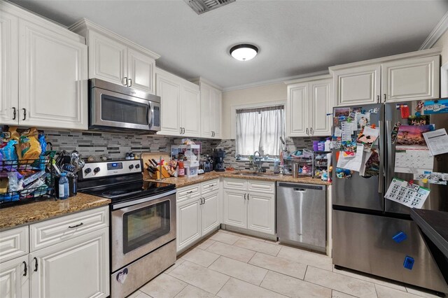 651 SW Blvd N, Saint Petersburg, FL 33703 - photo 9