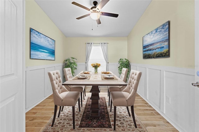 dining area with ceiling fan