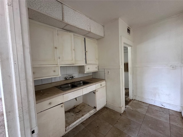1311 11th Ave S, Saint Petersburg, FL 33705 - photo 4