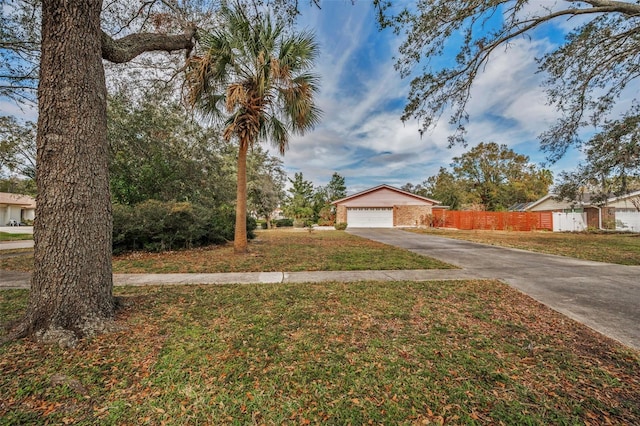 view of front facade with a front yard