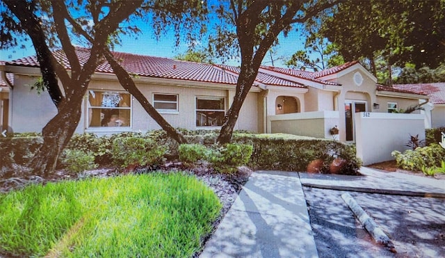 view of mediterranean / spanish house