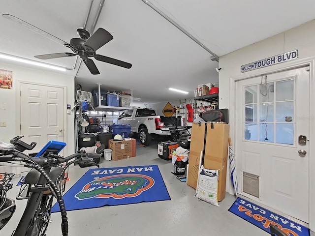 garage featuring ceiling fan