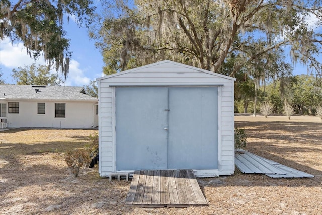 view of outbuilding