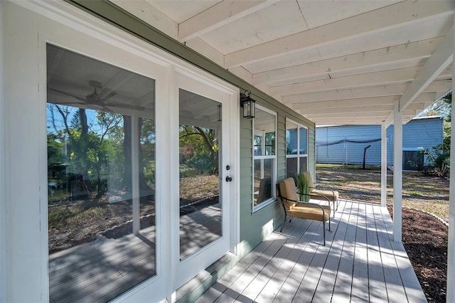 deck with ceiling fan