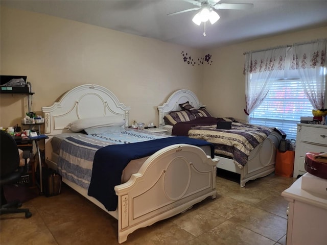 bedroom featuring ceiling fan