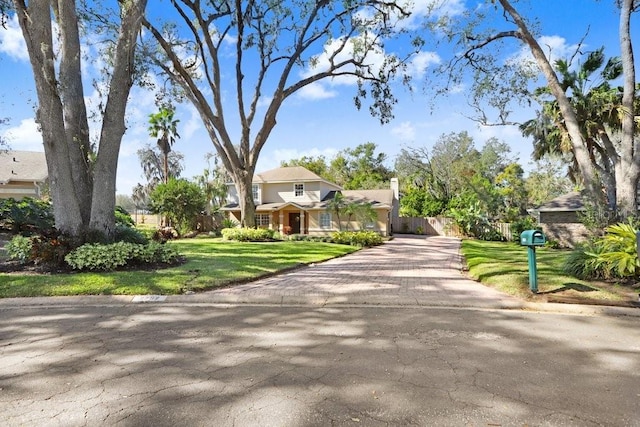 view of front of house with a front lawn