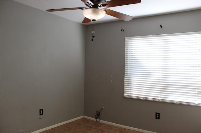 1322 Kenmore St, Port Charlotte, FL 33952 - spare room with ceiling fan