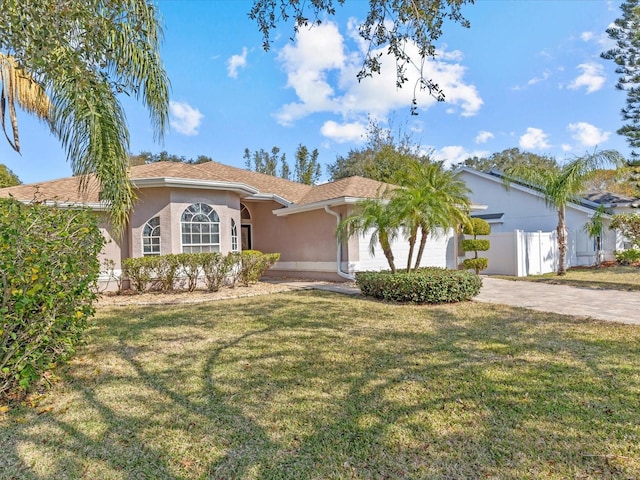 view of front of house with a front yard