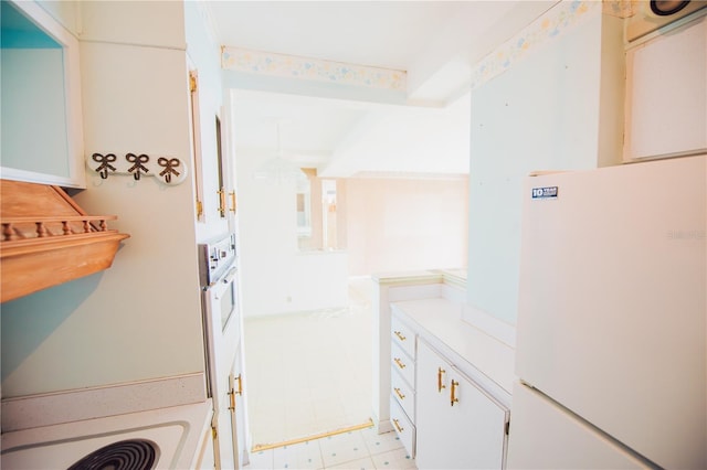 bathroom featuring a bathtub