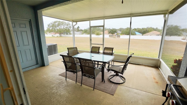 view of sunroom / solarium