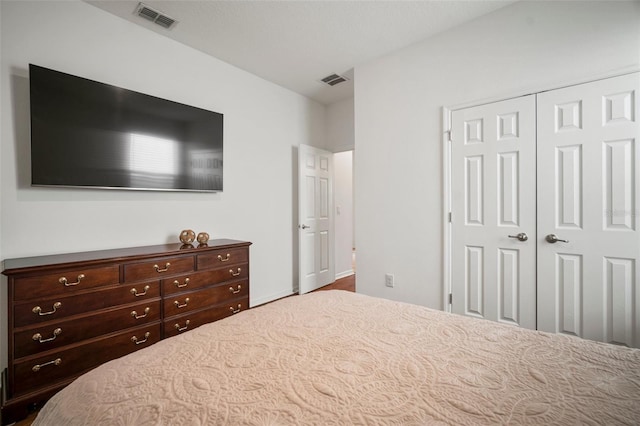 bedroom with a closet