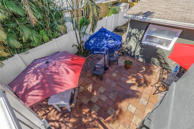 540 Villagrande Ave S, Saint Petersburg, FL 33707 - view of patio / terrace