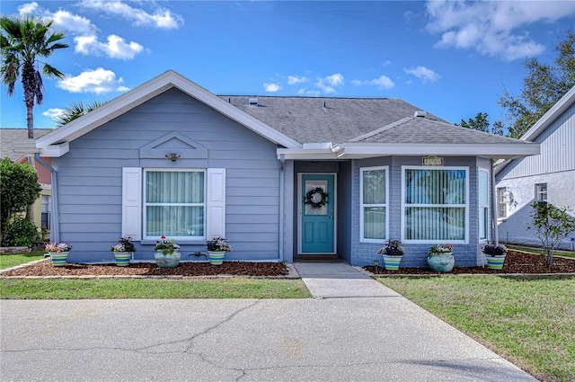 view of front of house with a front yard