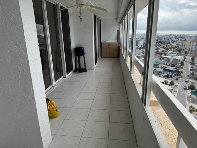 balcony with ceiling fan