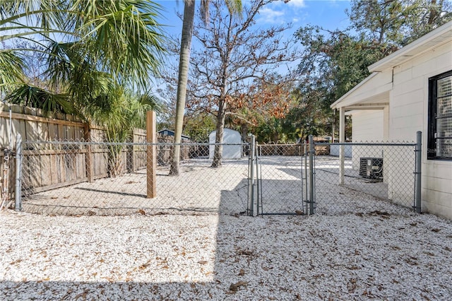 view of yard featuring cooling unit