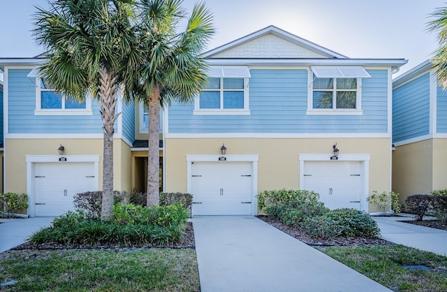 view of front of house with a garage