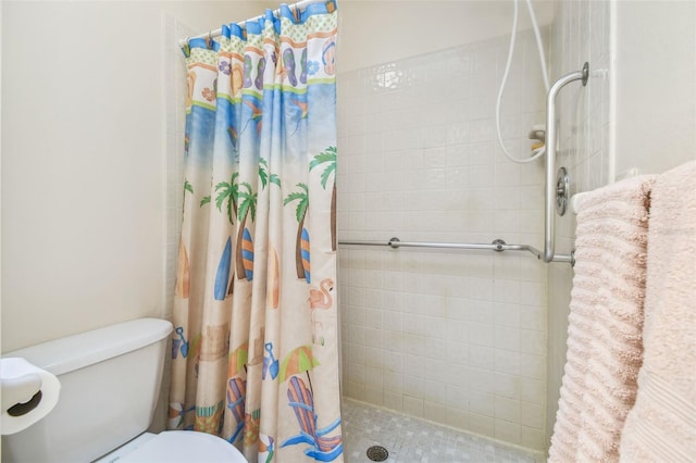 bathroom with toilet and curtained shower