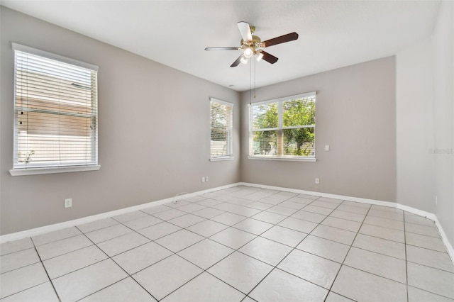 empty room featuring ceiling fan