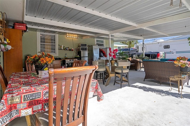 view of patio featuring an outdoor hangout area