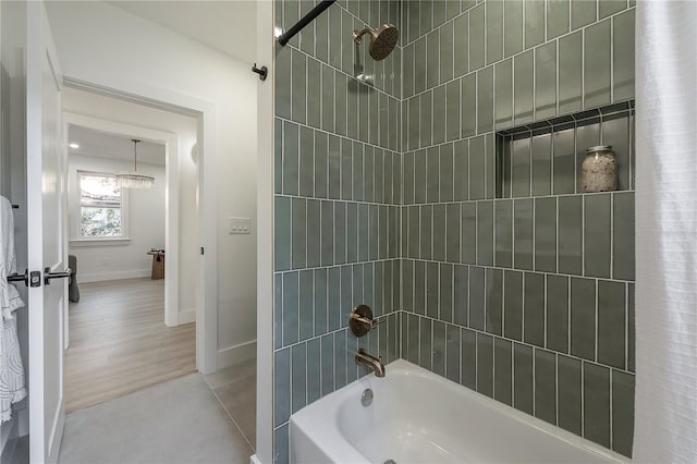 bathroom featuring shower / tub combo