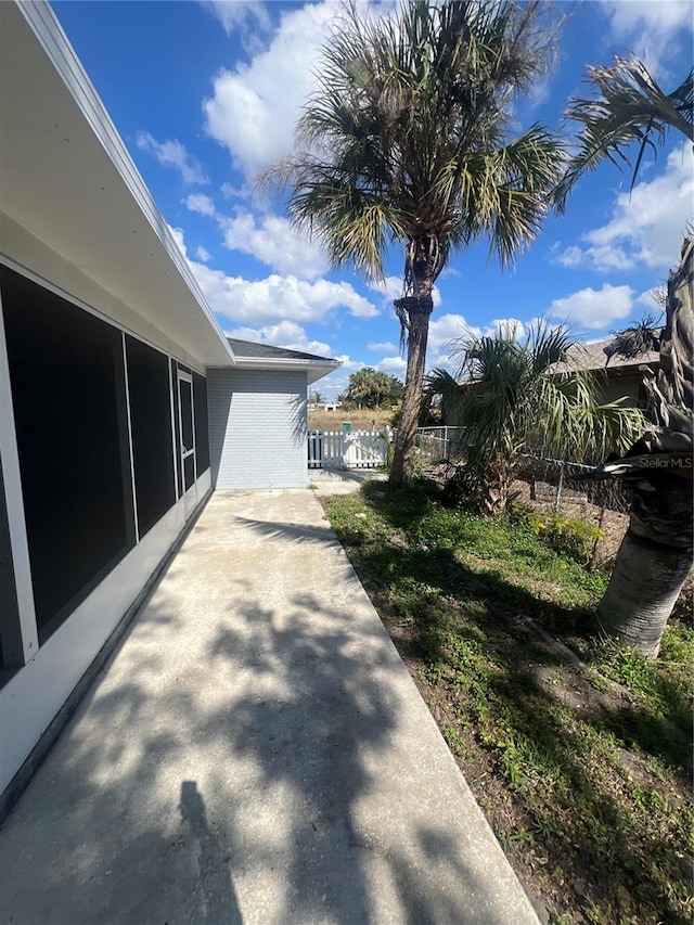 view of yard featuring a patio