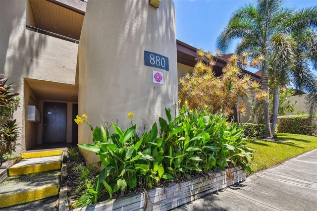 880 S Village Lake Dr N Unit 106, Saint Petersburg, FL 33716 - view of doorway to property