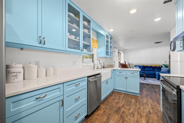 kitchen featuring sink, electric range, blue cabinetry, and dishwasher