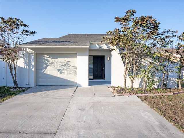 view of front facade featuring a garage