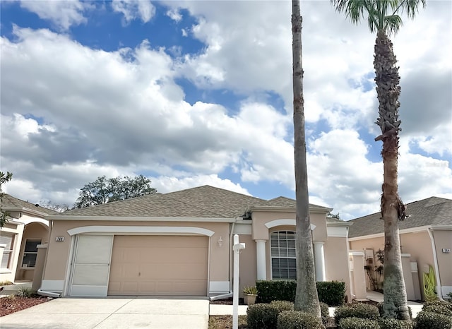 view of front of home featuring a garage